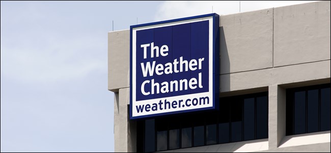 O logotipo do Weather Channel visto em uma placa em um prédio
