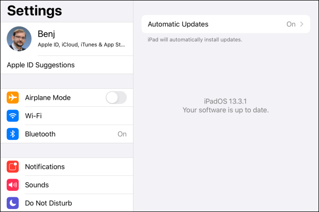 A mensagem de atualização do software no iPadOS.