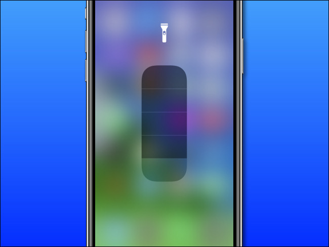 O controle deslizante de ajuste da lanterna do iPhone