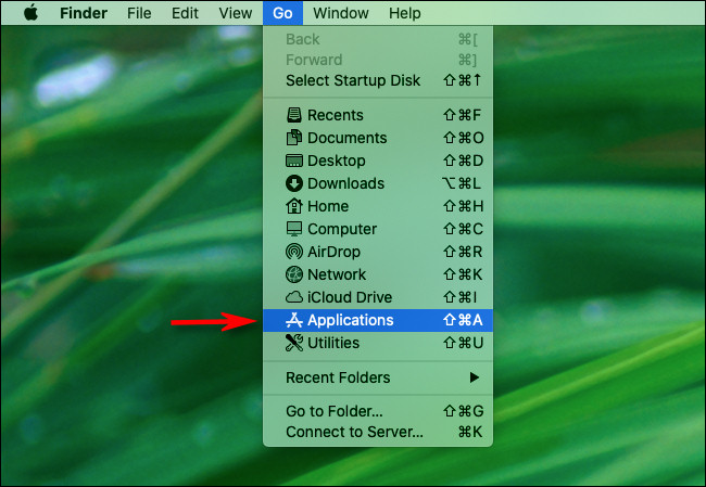 No Mac Finder, clique em “Go” na barra de menu e selecione “Aplicativos”.