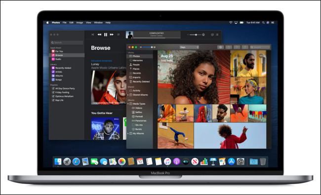 Uma galeria de fotos aberta no aplicativo Fotos em um MacBook Pro.