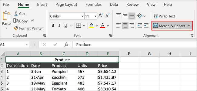 Clique em "Merge & Center" no Excel