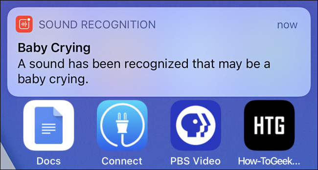 Uma notificação de alerta de reconhecimento de som no iPhone para um bebê chorando.