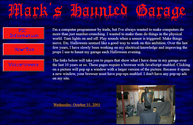Site da GeoCities "Mark's Haunted Garage" com uma imagem de seu evento de 2001 ..