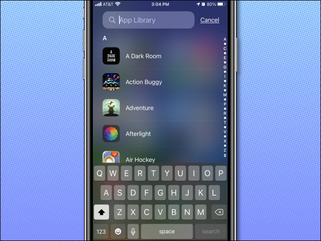 A lista alfabética de aplicativos na App Library do iPhone.