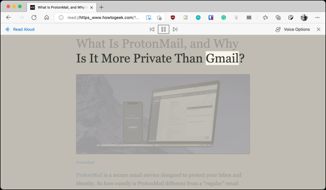 Microsoft Edge lendo o artigo em voz alta com destaque