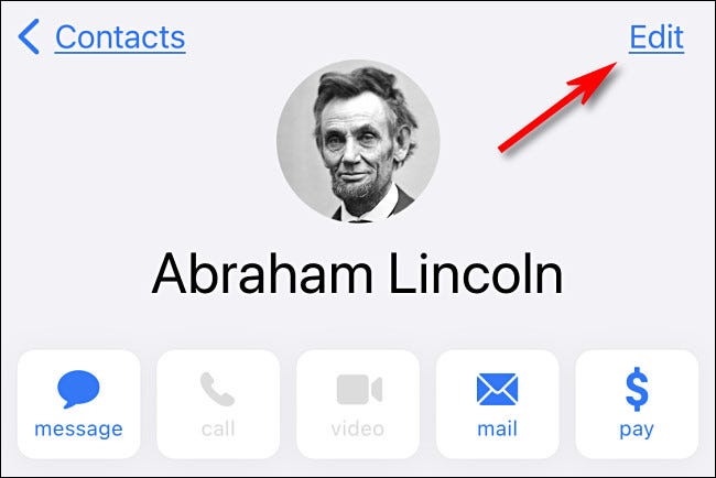 Em Contatos do iPhone, toque em "Editar".