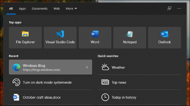 Modo escuro e entradas de histórico na interface de pesquisa do Windows 10.