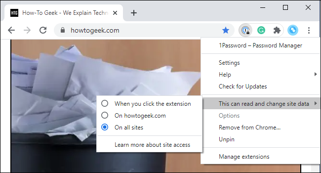 Clicar com o botão direito em um ícone da barra de ferramentas de extensão no Chrome para alterar seu acesso ao site.