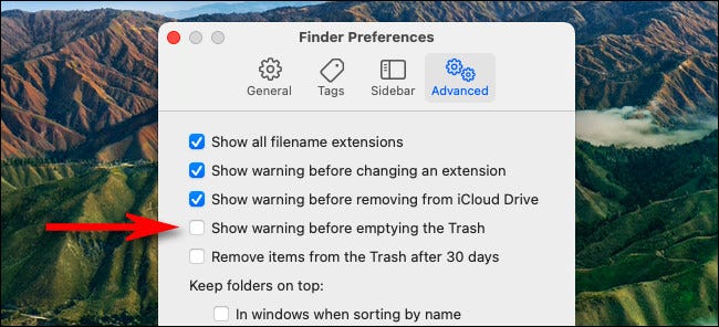 Na seção "Avançado" de "Preferências do Finder", desmarque "Mostrar aviso ao esvaziar a Lixeira".