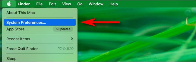 Clique no menu Apple e selecione “Preferências do Sistema”.