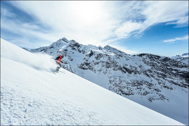 foto de um esquiador