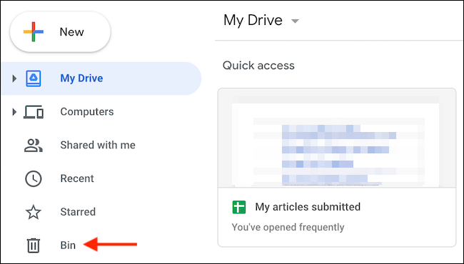 Vá para a seção "Lixeira" na barra lateral do Google Drive.