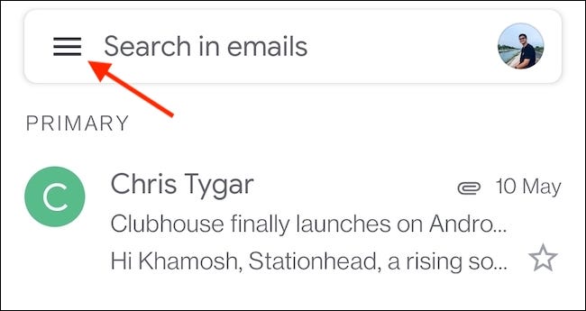 Toque no botão Menu (três linhas paralelas) no canto superior esquerdo do aplicativo Gmail.