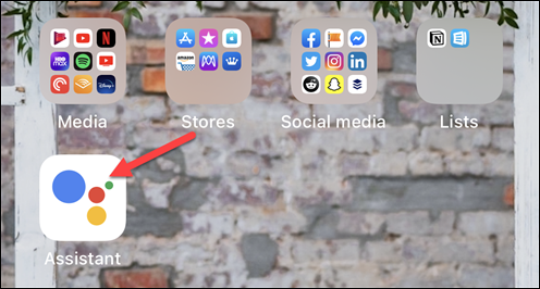 Abra o "Assistente" para abrir o Google Assistente no iPhone ou iPad