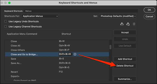 Selecione “Excluir atalho” na janela “Atalhos de teclado e menus” no Photoshop.