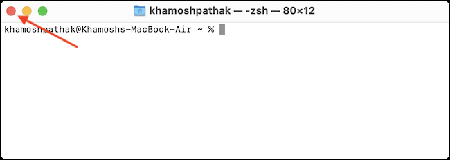 Clique no botão vermelho Fechar no canto superior esquerdo da janela para fechar com segurança o aplicativo Terminal.