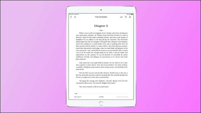 ipad mini em modo de leitura em fundo gradiente rosa