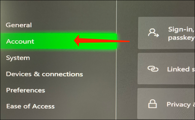Selecione "Conta" em um Xbox Series X.