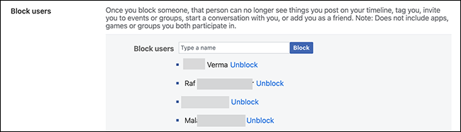 Clique em "Desbloquear" para desbloquear um usuário no site do Facebook.