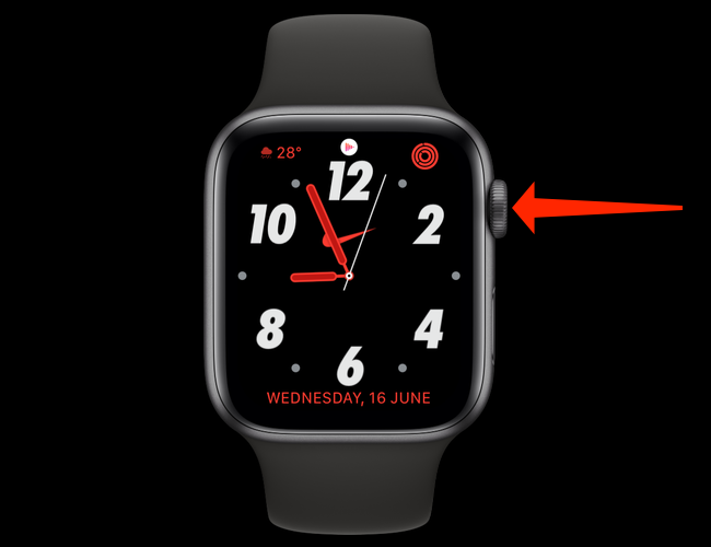 Pressione a Coroa Digital, que é o grande botão semelhante a um mostrador circular na lateral do Apple Watch.