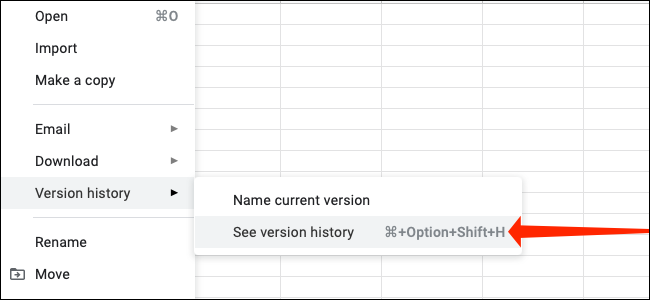 Clique em "Ver histórico de versões" para ver as versões anteriores de sua planilha do Google Sheets.