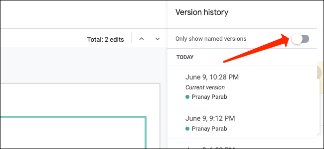 Para encontrar versões nomeadas de uma apresentação do Google Slides, mude o botão ao lado de "Mostrar apenas versões nomeadas".