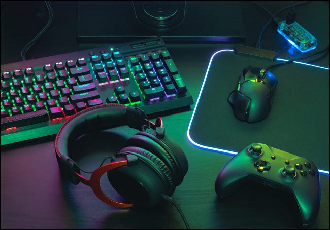 Equipamento de jogos RGB.