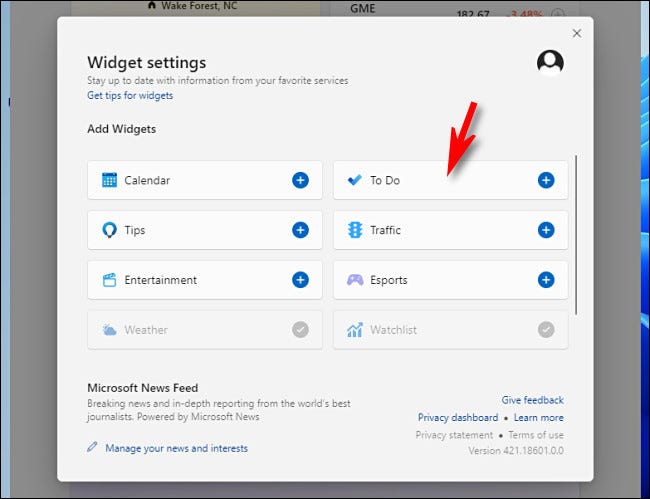 Clique no nome de um widget para adicioná-lo ao menu Widgets no Windows 11.