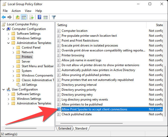 Role para baixo para selecionar a política intitulada "Permitir que o spooler de impressão aceite conexões de cliente" e clique duas vezes nela para abrir suas configurações.