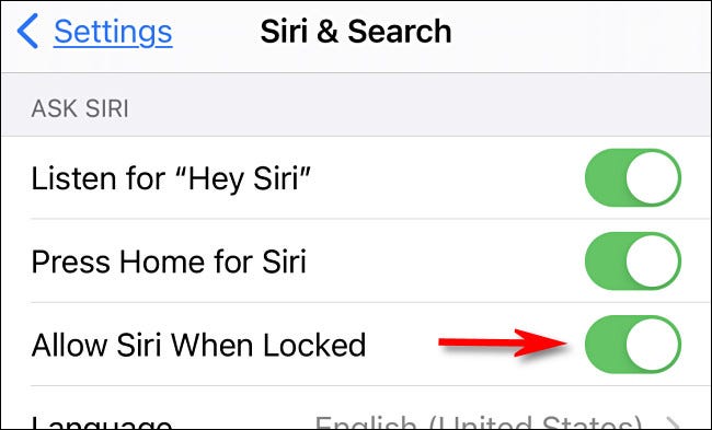 Em "Siri e Pesquisa", ative "Permitir Siri Quando Bloqueado".