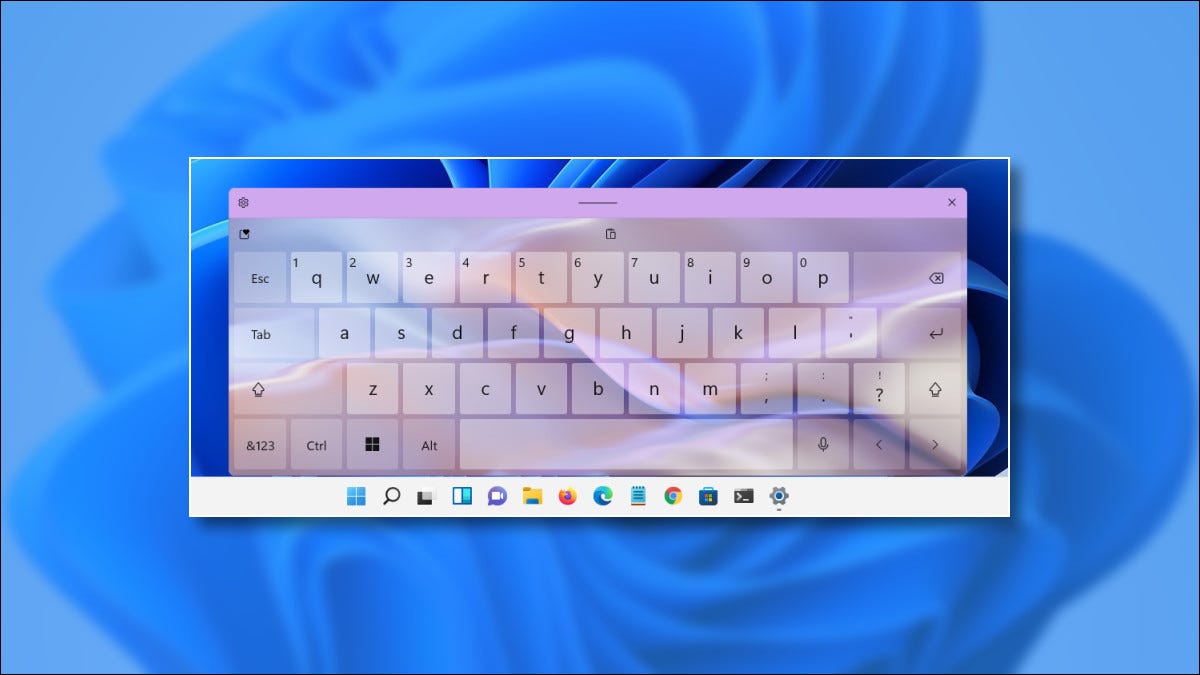 Um teclado de toque do Windows 11 com um tema aplicado.