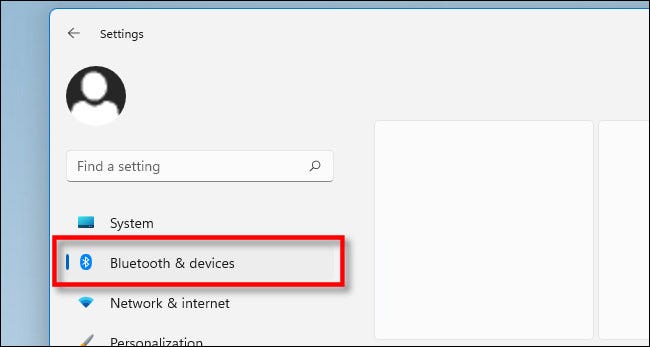 Nas configurações do Windows 11, clique em "Bluetooth e dispositivos".