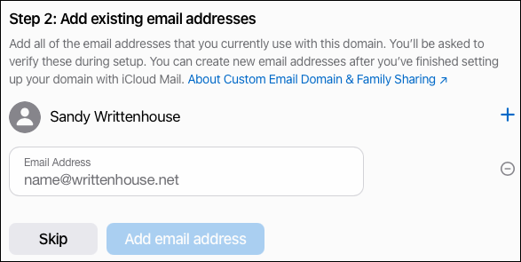 Adicione seus endereços de e-mail atuais ao domínio