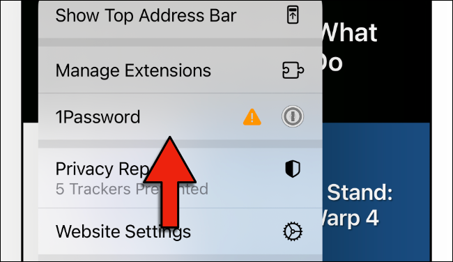 Selecione a extensão 1Password no Safari no iOS 15