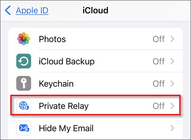 Nas configurações do iCloud, toque em "Retransmissão privada".