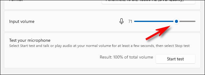 Ajuste o volume de entrada do microfone com o controle deslizante.