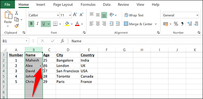 Mova o cursor para a borda da coluna no Excel.