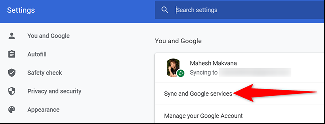 Selecione "Sincronizar e Serviços do Google" na página "Configurações" no Chrome na área de trabalho.