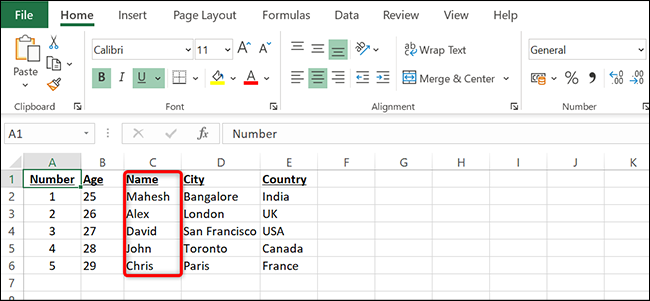 Uma coluna movida no Excel.