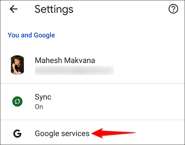 Toque em "Serviços do Google" na página "Configurações" no Chrome no Android.