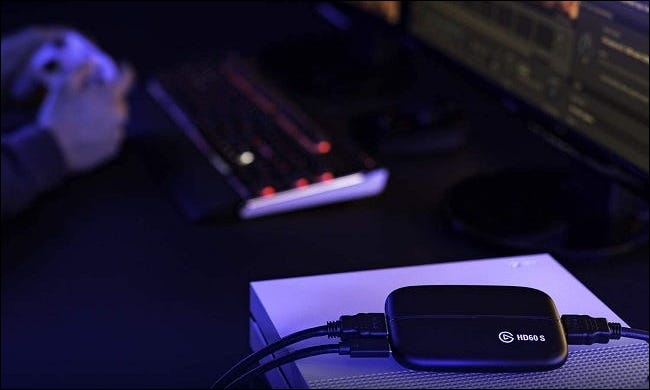 Elgato HD60 S em cima do Xbox One