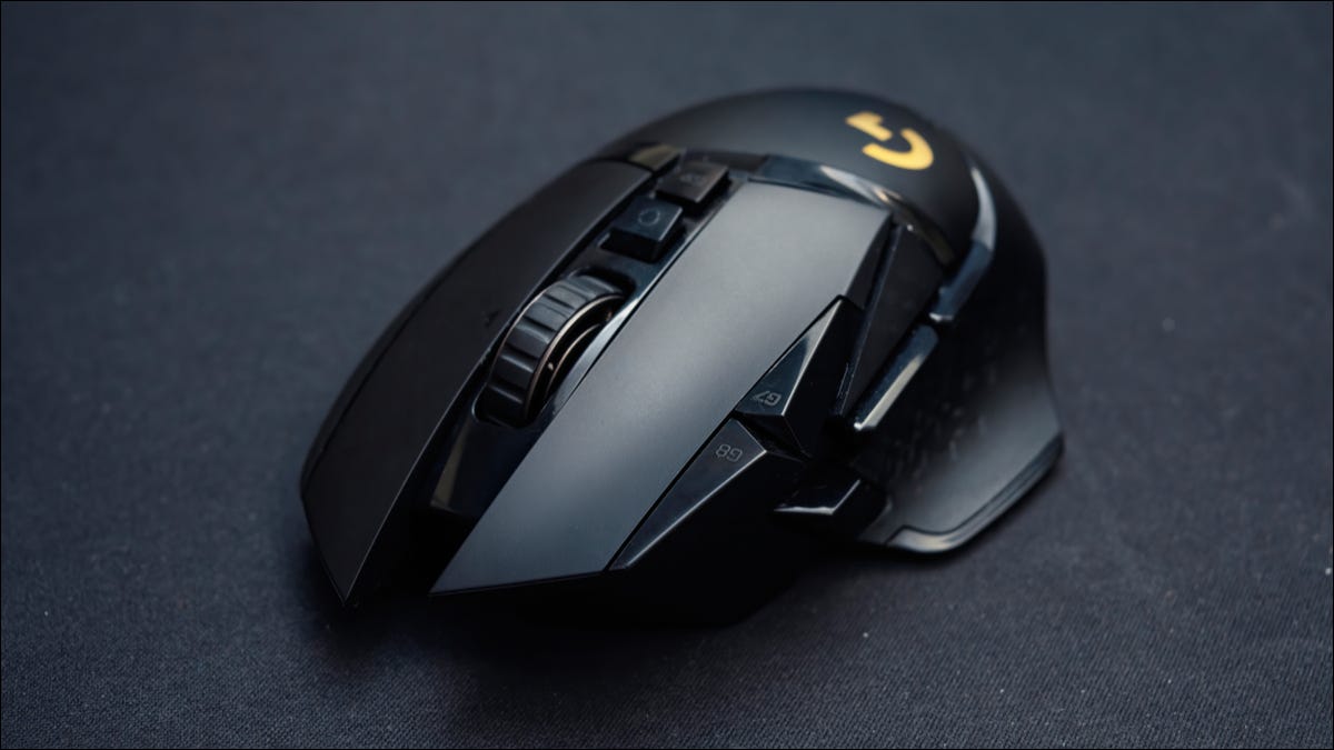 Logitech G502 on black mousepad