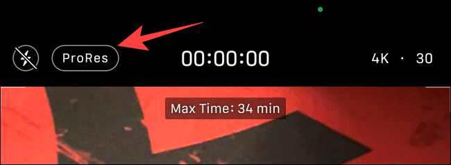 Toque em "ProRes" no canto superior direito do modo de vídeo no aplicativo Câmera do seu iPhone.