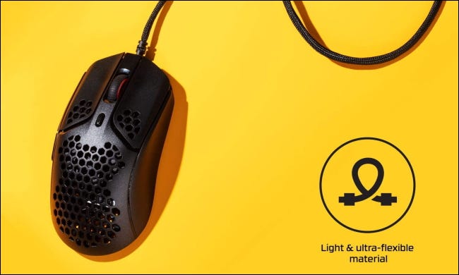 Apressada de pulsefire Hyperx em fundo amarelo