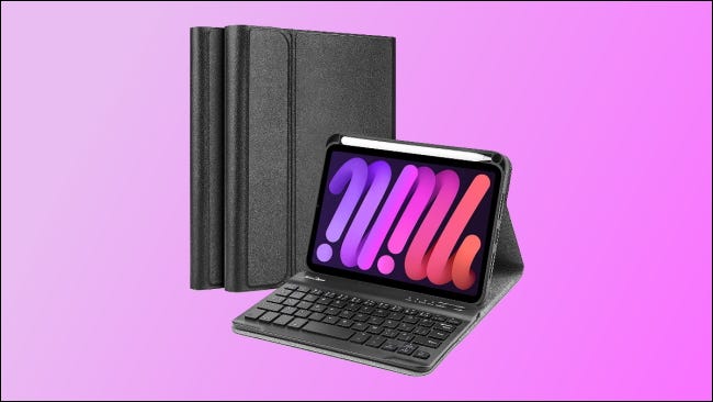 Capa de teclado ProCase em fundo rosa