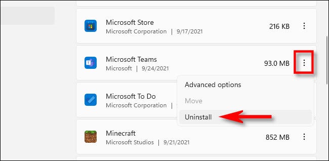 Clique no botão de três pontos ao lado de “Microsoft Teams” na lista e selecione “Desinstalar”.