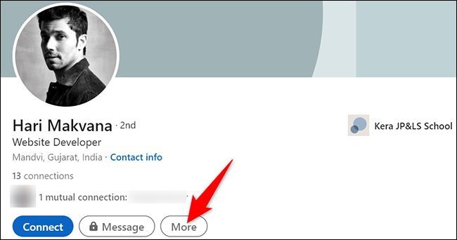 Clique em "Mais" no perfil de um usuário do LinkedIn.