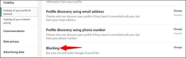 Clique em "Bloqueio" na seção "Visibilidade de seu perfil e rede".