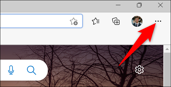 Clique nos três pontos no canto superior direito do Edge.